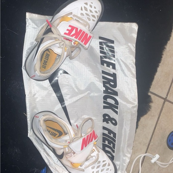 womens nike throwing shoes